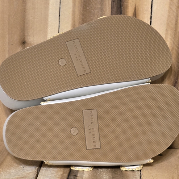 MARC FISHER LTD Womens 6 M Natural Beige Street Chic Platform Leather Slides NEW - Picture 5 of 5